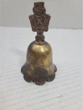 Vintage International Silver Company Silver Plated Christmas 1992 Bell 4"